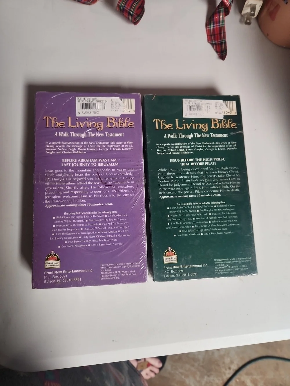 The Living Bible - A Walk Through the New Testament (Purple & Green)